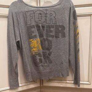 291 Venice Gray Lightweight Cashmere Sweater.Yellow arm accent. Peace sign studs